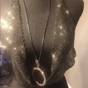 Gray glitter top & long hematite necklace
